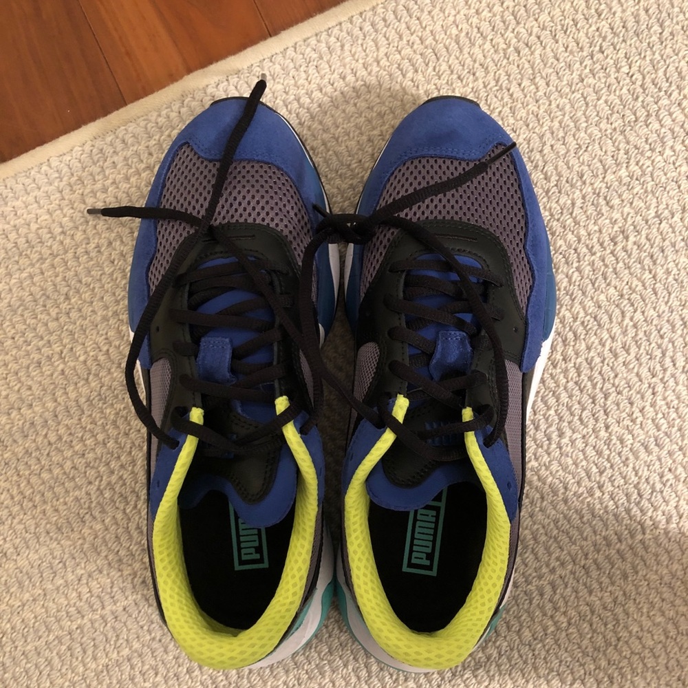 Puma Sneakers